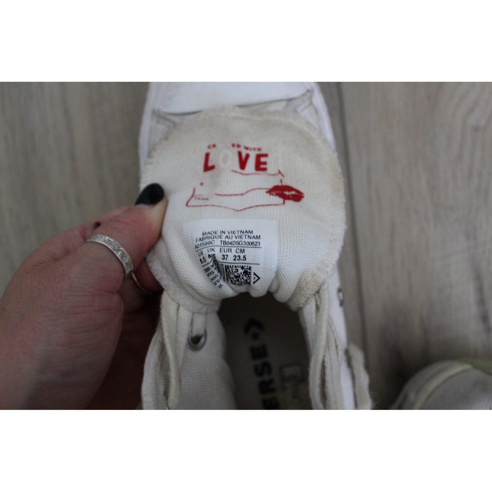 Converse Chuck Taylor All Star Lift Hi White Red Hearts Valentines A01599C 6.5W - Picture 5 of 6